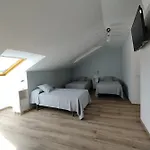 Residencial Platas Πανσιόν