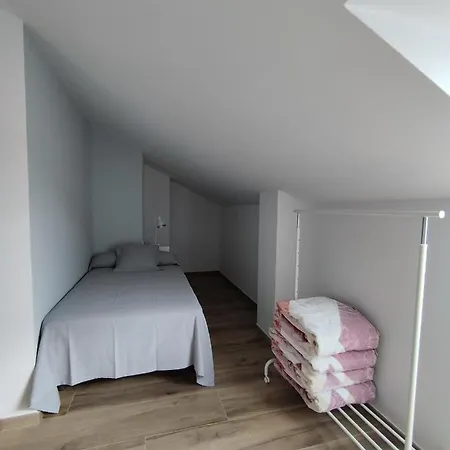 Residencial Platas Affittacamere 2*