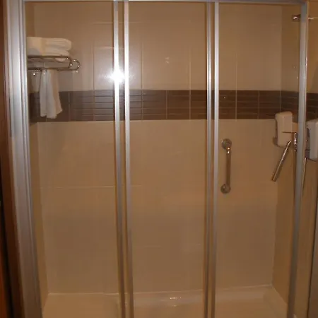 Residencial Platas 게스트하우스 2*